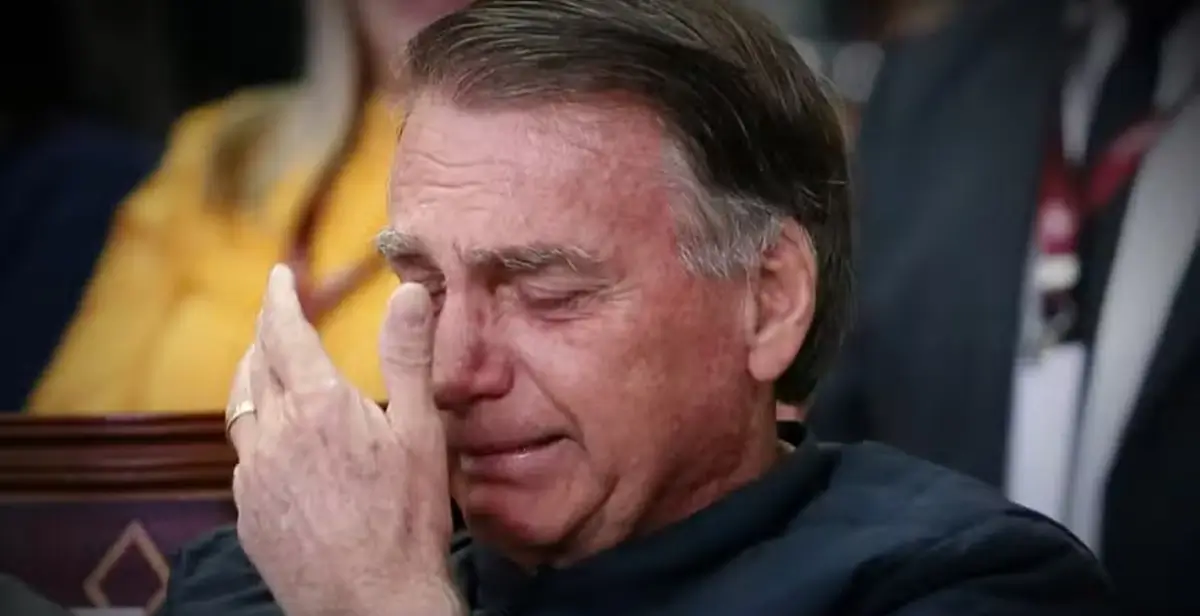 Bolsonaro chorando
